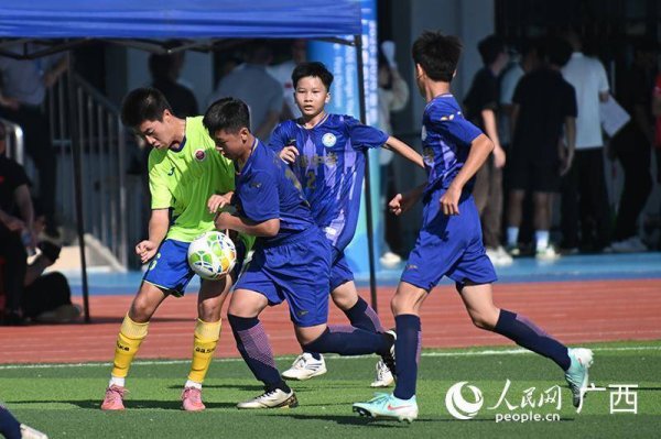 双融网 广西南宁：体教融合破难题 赛场学业两不误